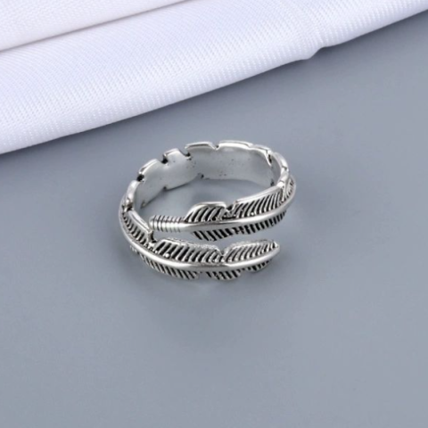 Adjustable plume clearance ring